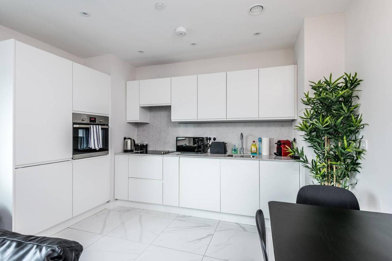 Waterfront Apartment With View Of Liver Building Ливърпул Екстериор снимка