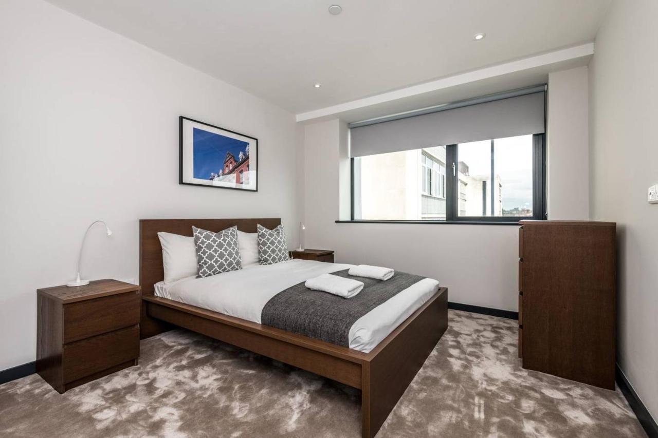 Waterfront Apartment With View Of Liver Building Ливърпул Екстериор снимка