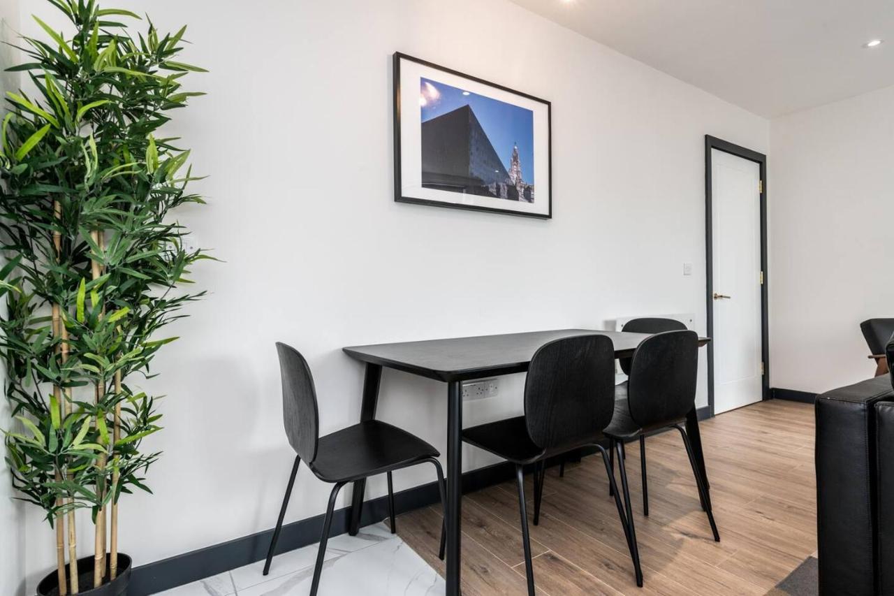 Waterfront Apartment With View Of Liver Building Ливърпул Екстериор снимка
